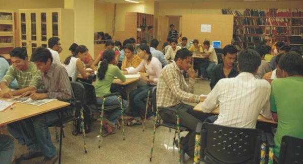 Bal Gandharva Rang Mandir (sheila Raheja Auditorium) 